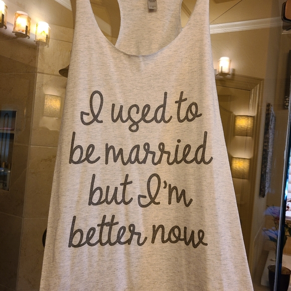 Gray tank - Picture 2 of 4